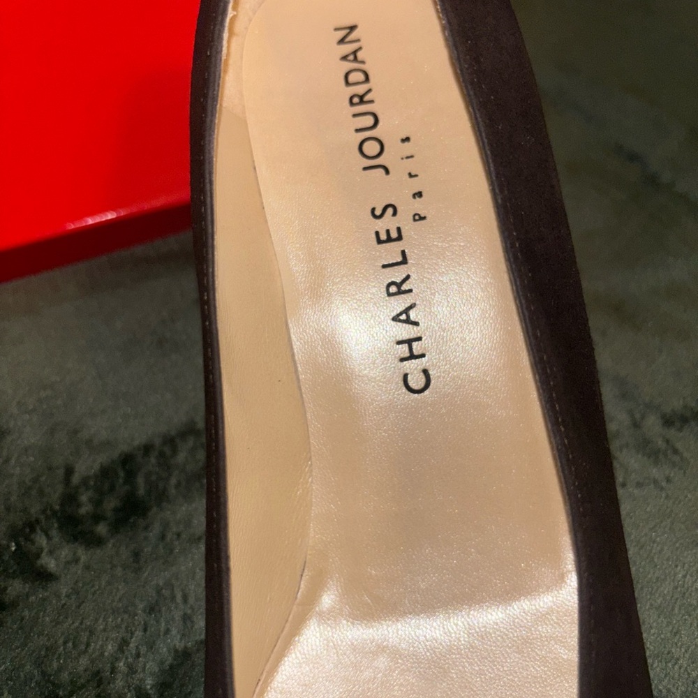 Charles Jourdan Women's Black Pumps